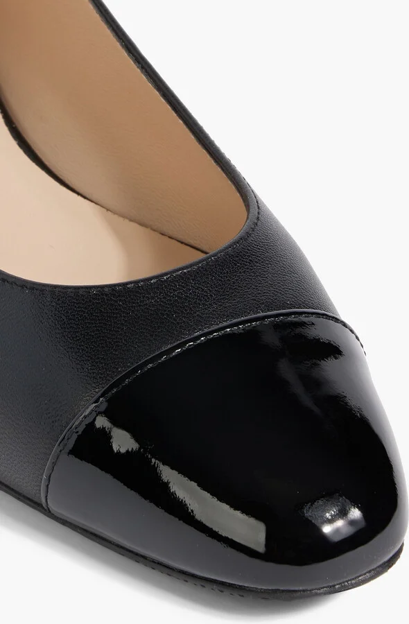 Pearl embellished smooth and patent-leather ballet flats - Image 4