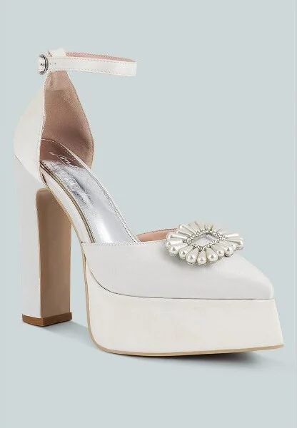 Pearls Brooch Detail Platform Block Heel Sandals Women - Image 4