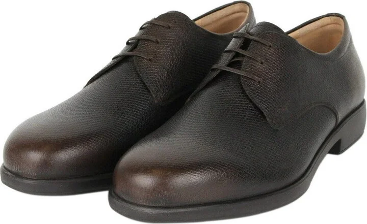 Pebble Leather Oxford Shoe - Image 10