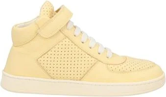 Pastel yellow