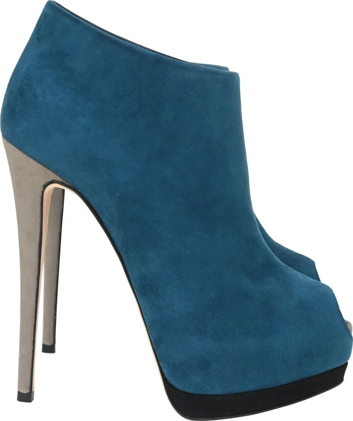 Peep Toe Ankle Boots inn Blue Suede