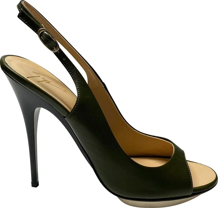 Peep Toe Slingback Pumps in Black Leather