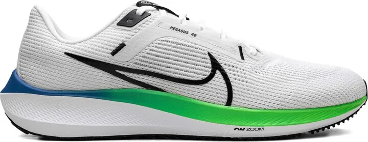 Pegasus 40 "Platinum Tint/Green Strike" sneakers