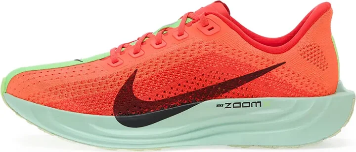 Pegasus flyknit zoom sneakers