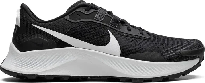 Pegasus Trail 3 sneakers