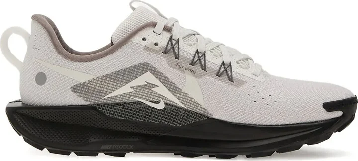 Pegasus Trail 5 sneakers
