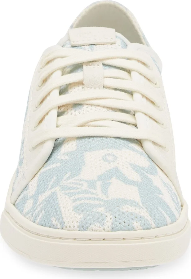 Pehuea Li Convertible Sneaker - Image 4