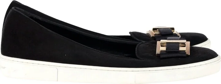 Pelagie Flats in Black Suede