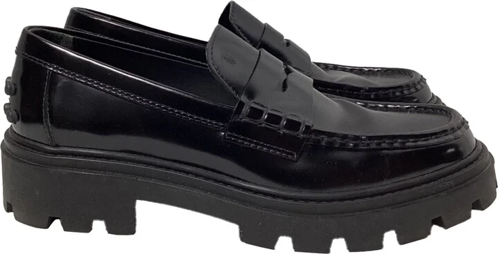 Penny Loafers in Black Leather