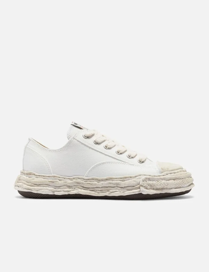 White > 白色 > 화이트 > ホワイト