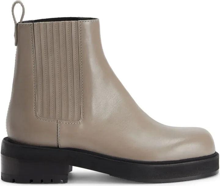 Peyen leather boots