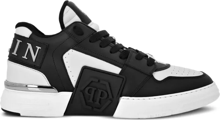 Phantom Kicks skull-plaque leather sneakers