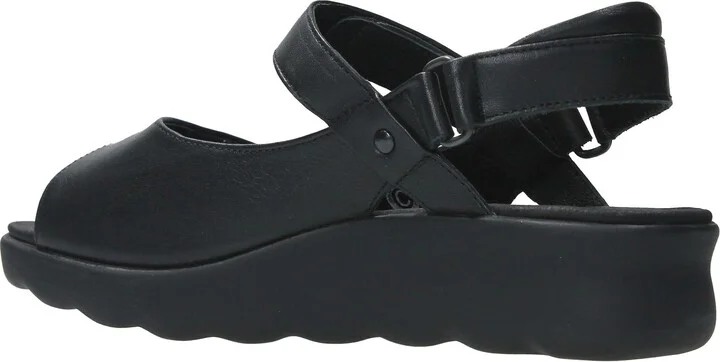 Pichu Quarter Strap Sandal - Image 2