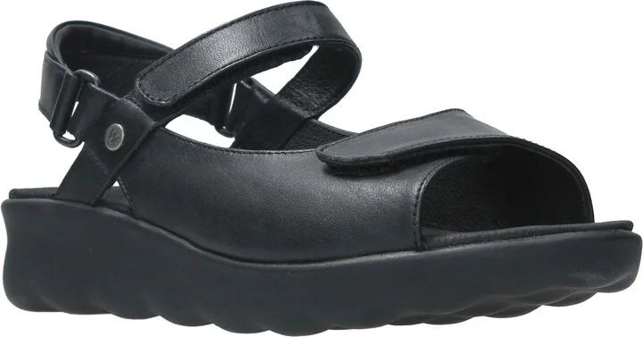 Pichu Quarter Strap Sandal