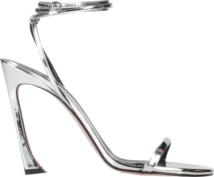 Pīferi Woman Sandals - Image 3