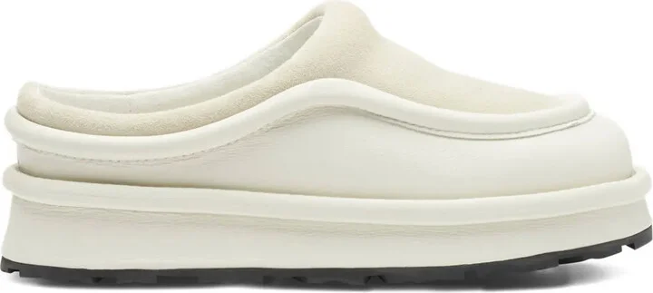 Pillow slip-on sculpted mules