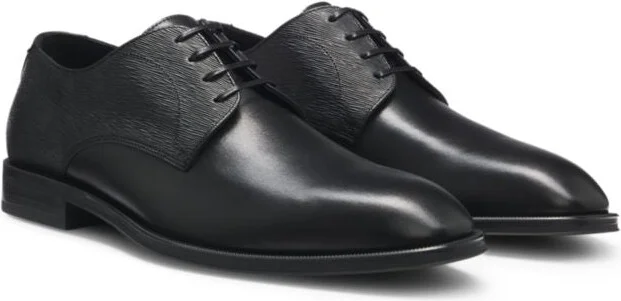 Plain and structured Derby shoes in leather
