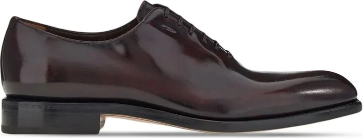 plain-toe Oxford shoes