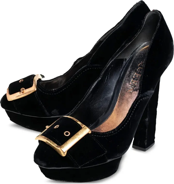 Platform Buckle Velvet Pumps - Image 2