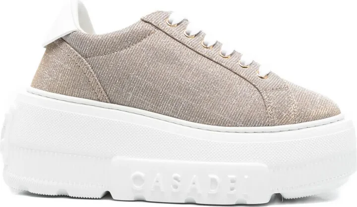 neutrals