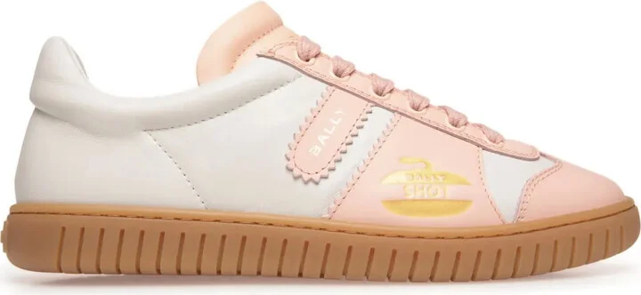 Player curling-motif leather trainers