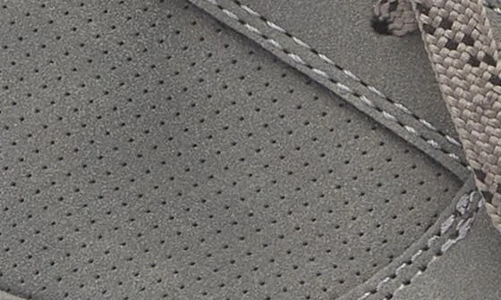 Playto Sneaker - Image 7