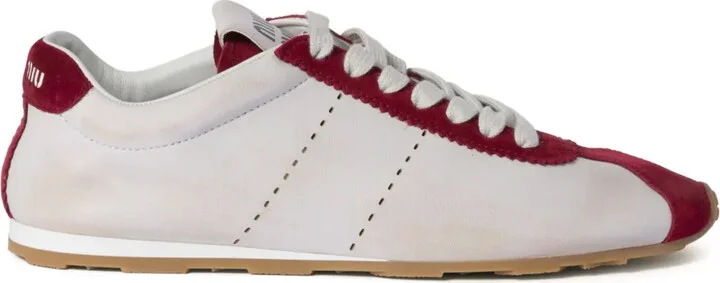 Plume sneakers