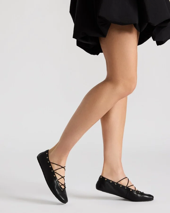 Pointe Black Leather - Image 2