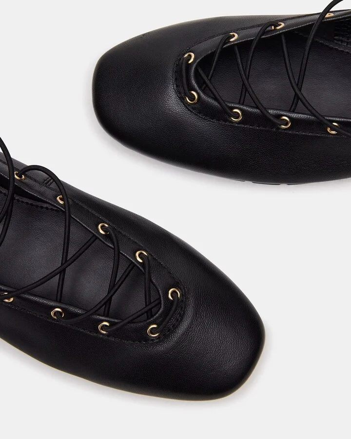 Pointe Black Leather - Image 4