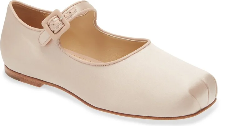 Pointe Mary Jane Flat