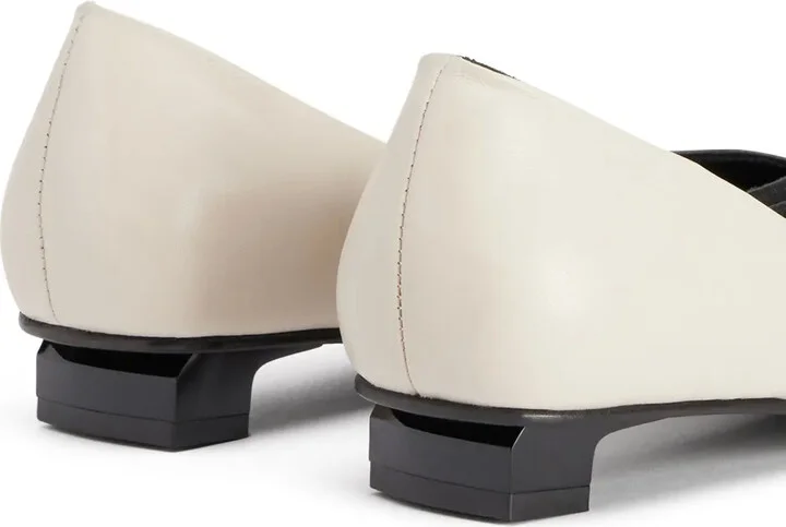 Pointed Flat Leather Pumps - Image 3