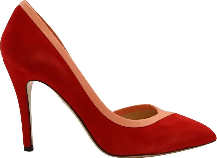 Pointed Pumps in Red Suede