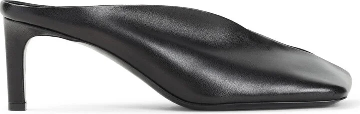 Pointed Toe Black Nappa Leather Mules