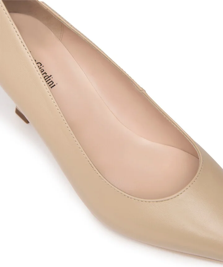 Pointed Toe Pump - Image 10