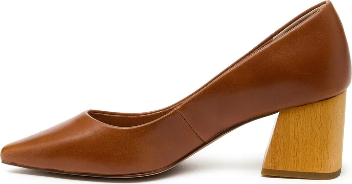 Pointed Toe Pump - Image 7