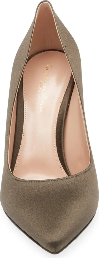 Pointed Toe Pump - Image 4