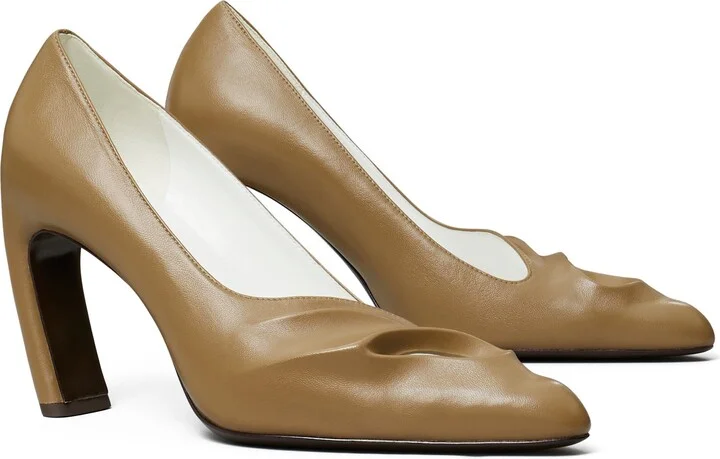 Pointed Toe Pump