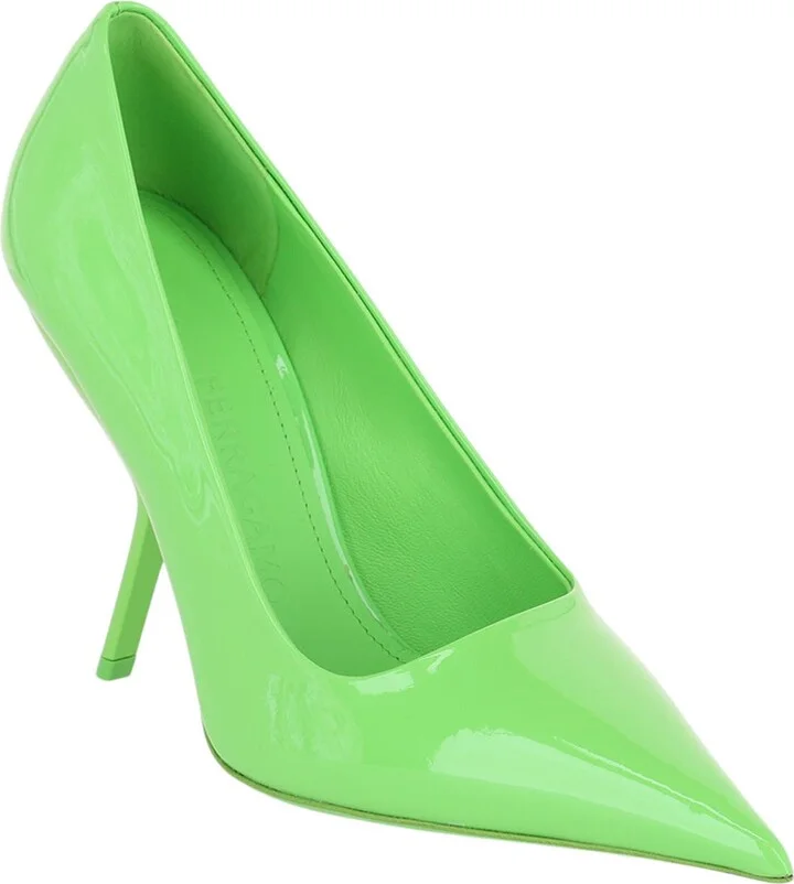 Pointed Toe Pump