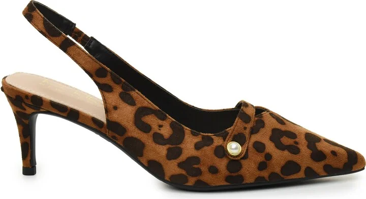Pointed Toe Slingback Pump - Image 10