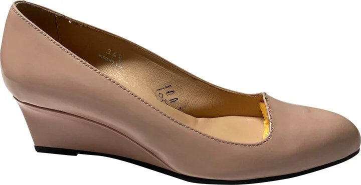 Pointed Wedge in Pink Leather