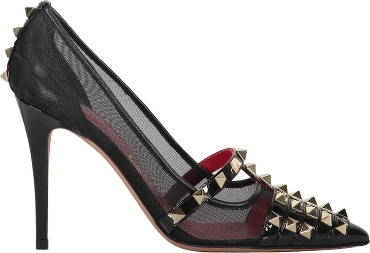 Pointy-toe Pumps