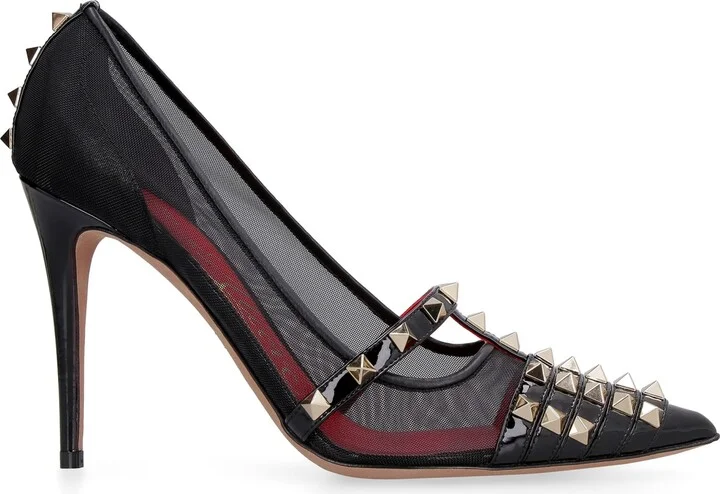 Pointy-toe Pumps