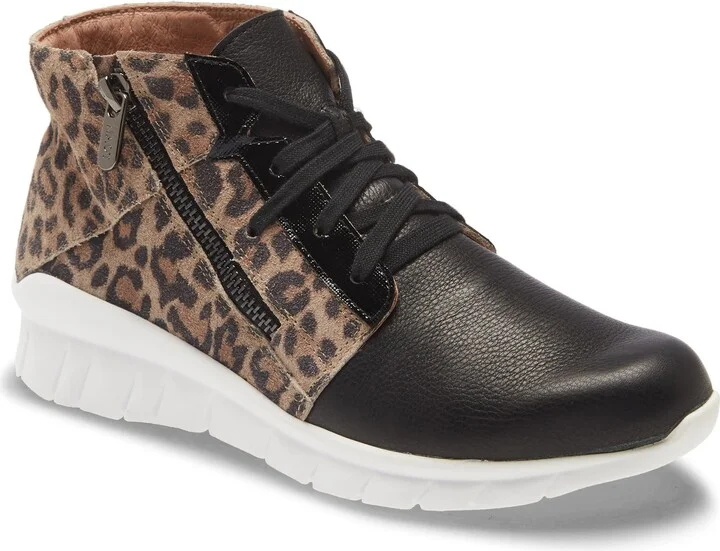 Polaris High Top Sneaker