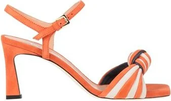 Salmon pink