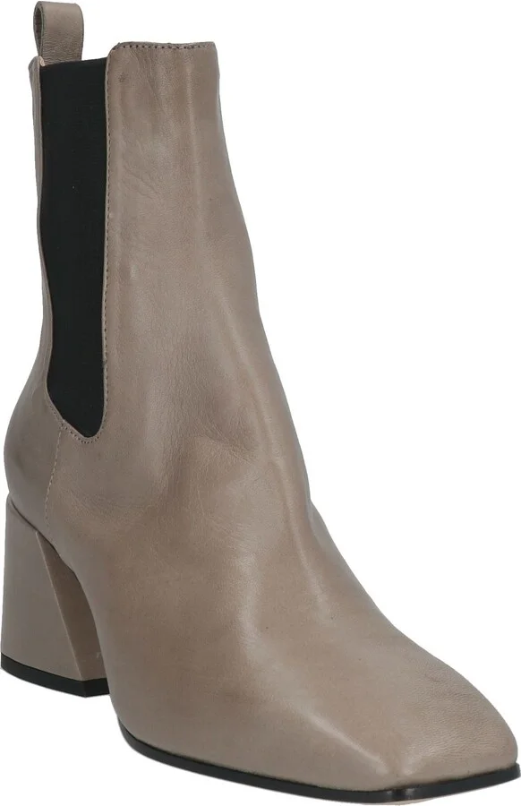 Pomme D'or Woman Ankle boots - Image 7