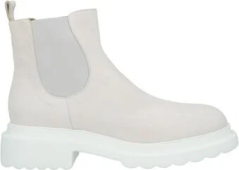 Pomme D'or Woman Ankle boots
