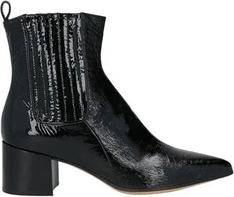 Pomme D'or Woman Ankle boots