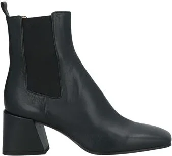 Pomme D'or Woman Ankle boots
