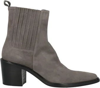 Pomme D'or Woman Ankle boots