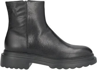 Pomme D'or Woman Ankle boots